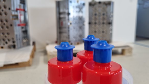 Vasantha Plastic Bottle Caps